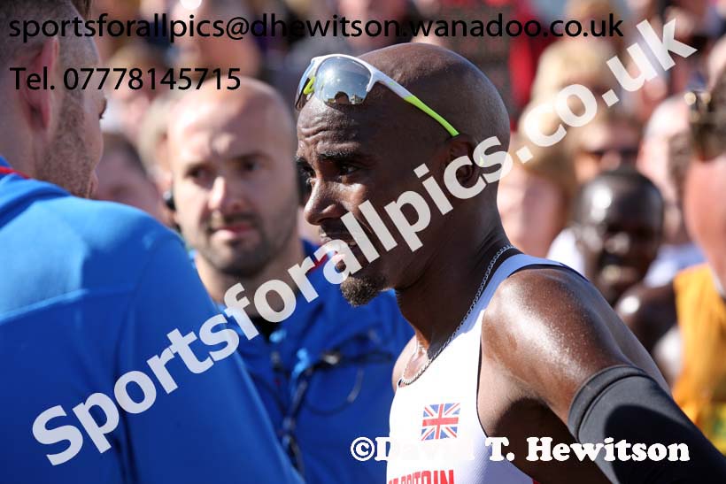 Mo Farah after winning the mens Morrisons Great North Run. Photo: David T. Hewitson/Sports for All Pics